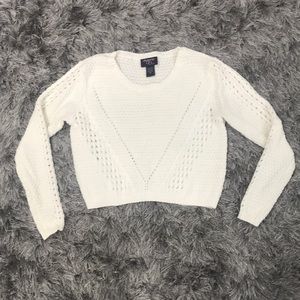 Cropped beautiful sweater